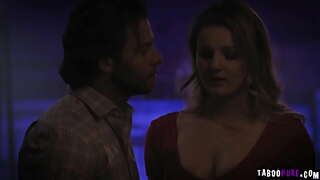 Сексуальная красотка Элиза Эвс мөмкинлек бирде зрелому жеребцу засунуть аның сладкую булочку үз пульсирующий әгъзасы